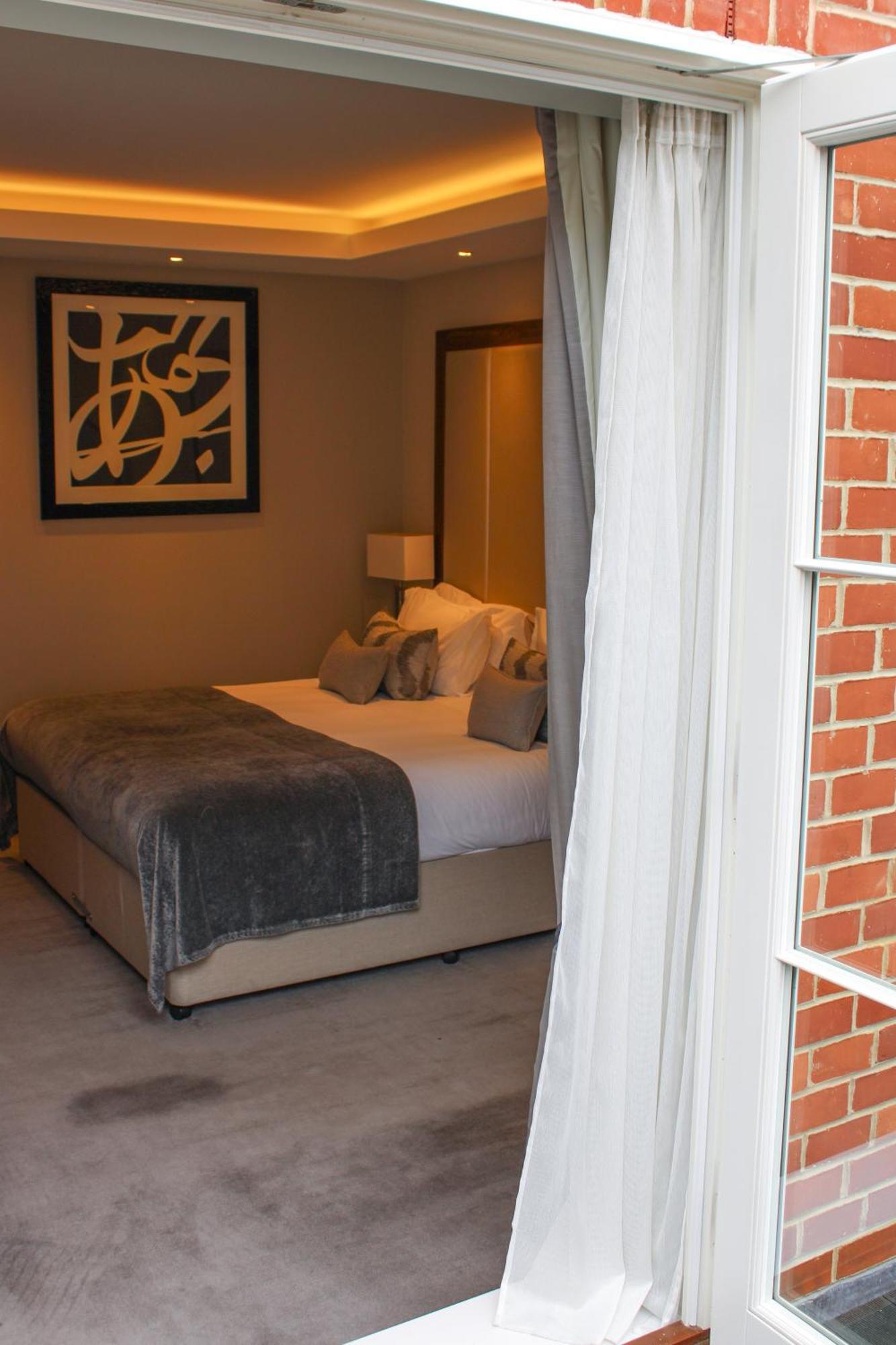 One Warwick Park Hotel Royal Tunbridge Wells Bagian luar foto