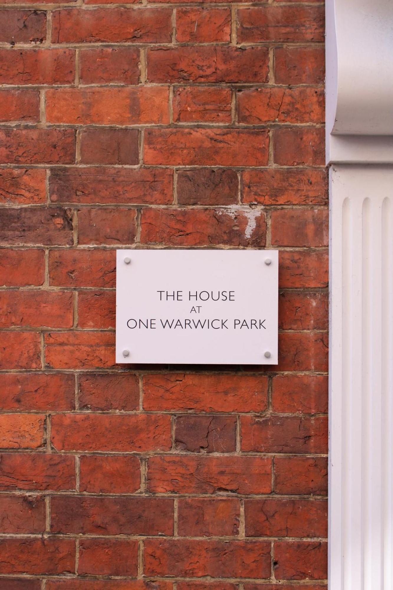 One Warwick Park Hotel Royal Tunbridge Wells Bagian luar foto