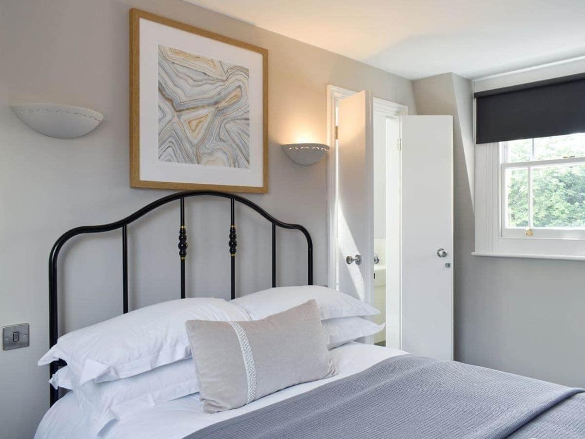One Warwick Park Hotel Royal Tunbridge Wells Bagian luar foto