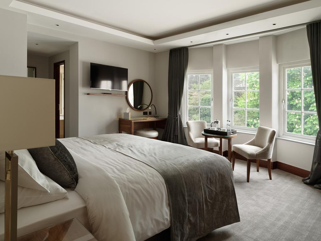 One Warwick Park Hotel Royal Tunbridge Wells Bagian luar foto